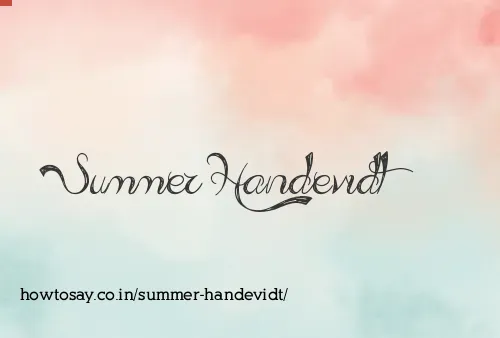 Summer Handevidt
